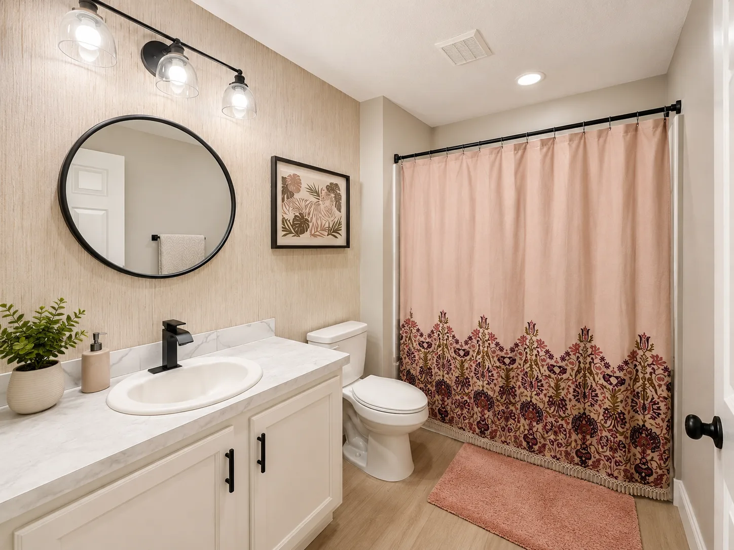 Guest bathroom at 292 Starr Lane in The Villages Florida